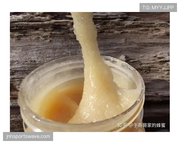 王昶家的冰箱里塞满了能量饮料，连瓶盖都没拧开过